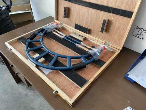 FREUTEK SDM0035 mikrometry zewnętrzne z wymiennymi kowadłami 500-600 x 0,01 mm