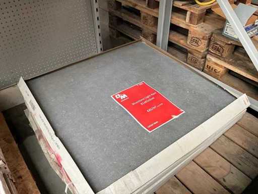 7,92m2 Bluestone Light Rect floor tile (81x81)