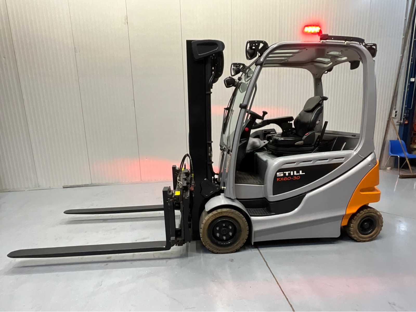 Still RX60-30 Forklift Triplex 4.8m – Fork Setter – Freelift – Sideshift – 2019 – 8026 hours – redline – bluespot