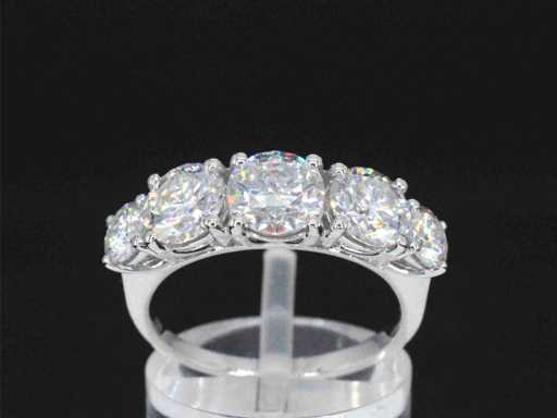 Pierścionek z białego złota z brylantami, 3,00 karatu