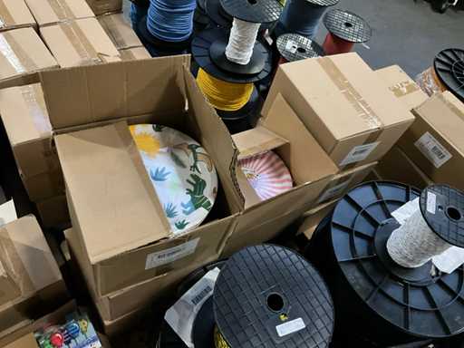 Vesela de hârtie în loturi