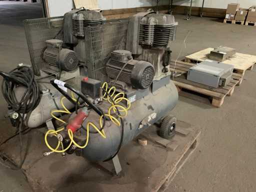 2006 Compressore d'aria Schneider UniMaster 650-10-90 D