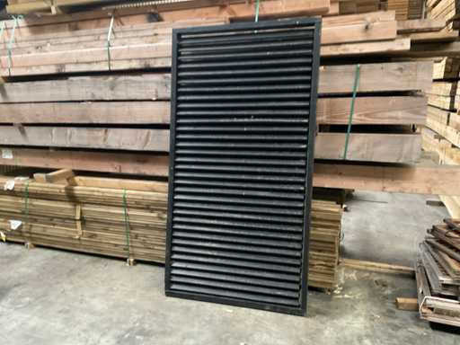 Douglas black painted Shutter screen 120x225 cm 