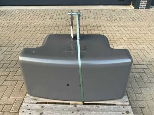 Front weight, "900kg"