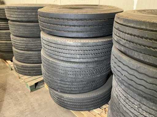 Michelin Different tires (5x)