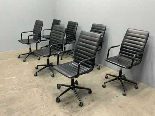 Actona - scaun de conferință din piele (7 ori)