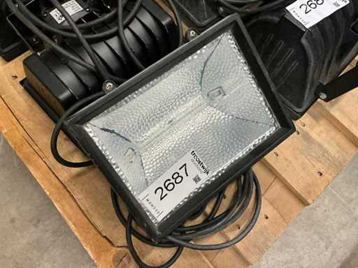 3 focos 1000W Aptos para uso exterior IP54 230 V
