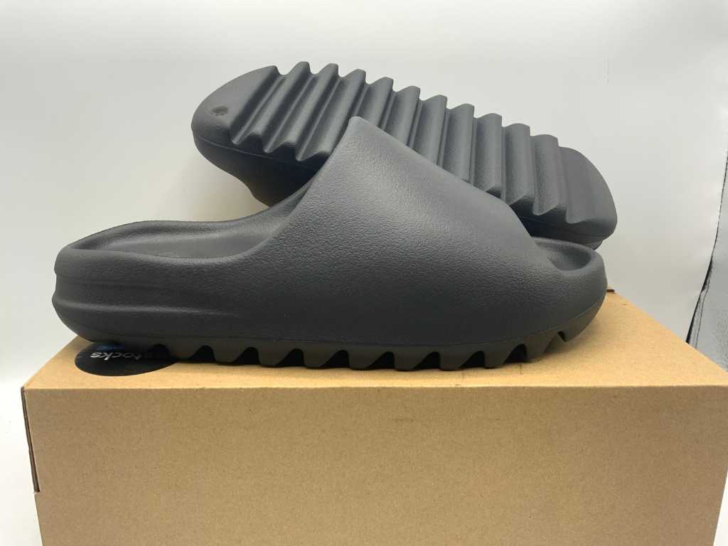 Adidas Yeezy Slide Onyx Flip Flops 42