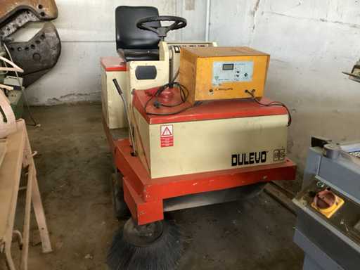 DULEVO 86 Spazzatrice elettrica , uomo a bordo