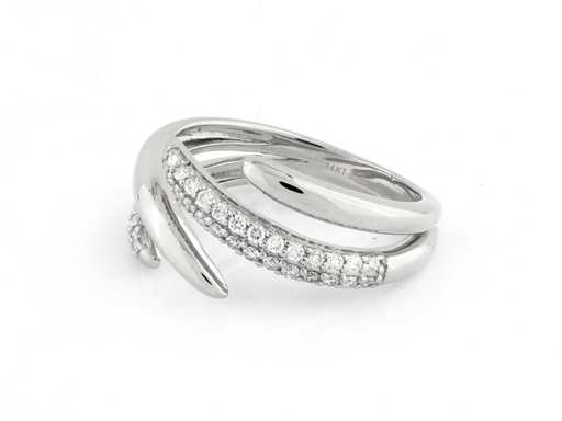 14 KT White Gold Ring With Natural Diamond