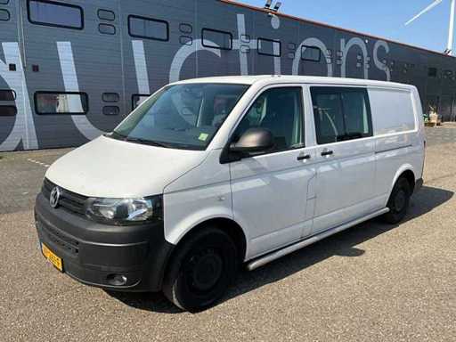 2015 Volkswagen Transporter 2.0TDI Commercial Vehicle VP-261-F