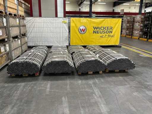 Tubo in acciaio di precisione 40 x 4 x 1630 (8 pallet, circa 7.400 kg peso totale