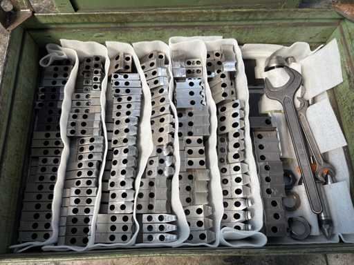   Post Clamping jaws