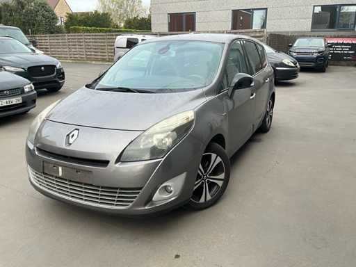 2011 Renault Megane Scenic Passenger Car