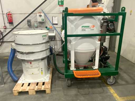 2017 Sponge-Jet 470SJ Straal installatie met Sponge-Jet 70E Recycler