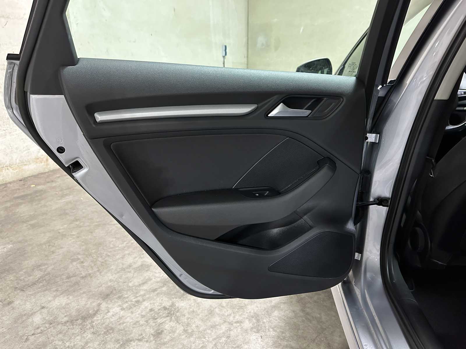 Audi A3 Sportback 1.4 e-tron PHEV Ambition Pro Line plus 204pk 2016 (Origineel-NL), JN-001-S