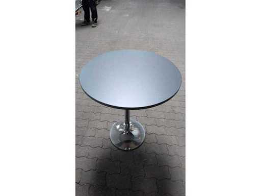 Szary na stole (12x)