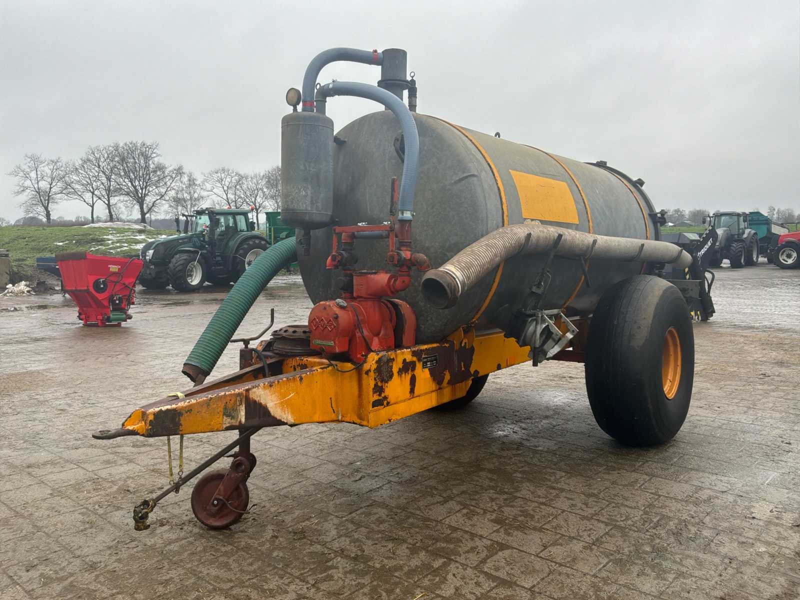 1988 peat house 5800 Slurry tank