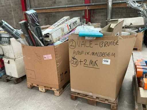 Verschiedene Fahrzeugzubehörteile