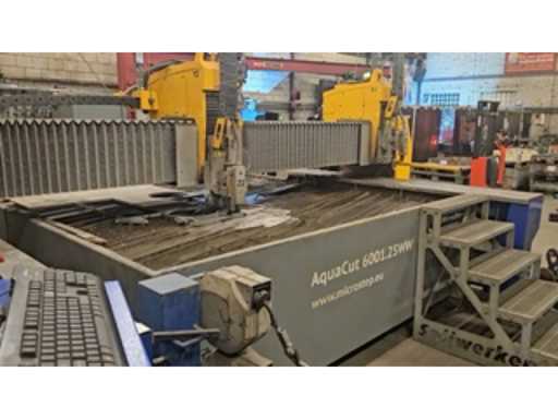 d4b4b122-d472-4b78-99f7-739867507e38.mp4