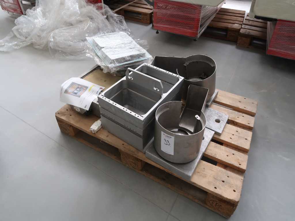 Mould for packaging machine