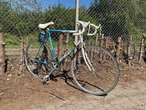 Batavus Champion la Bicicletă de șosea