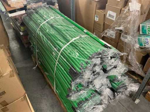 Batch of broomsticks (750x)