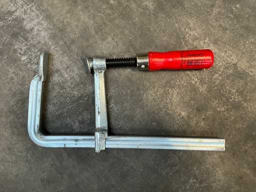 Format 250x120 Colliers (12x)