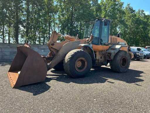 2008 Case 821E Shovel