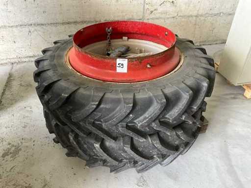 Michelin 13.6/R38 cu roți duble pentru sistem tractor Schaad cu blocare centrală