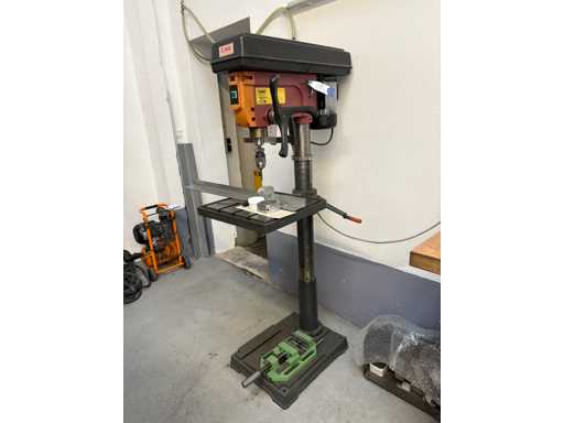 ELMAG KBM 32 S Column Drilling Machine