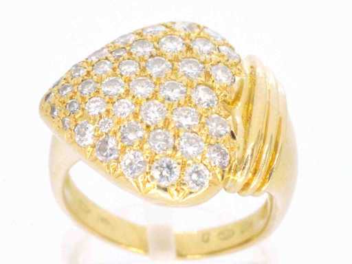Bague en or avec diamant
