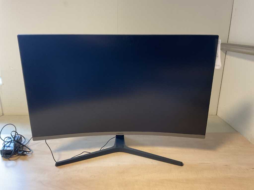 Zakrzywiony monitor Samsung C32R500FHR 32"