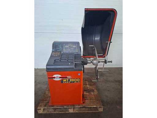 1997 MF/Rema TipTop MT2200 Tire Balancing Device Engine