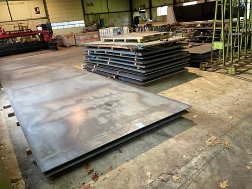 (C) Combinazione finale "lamiera d'acciaio"