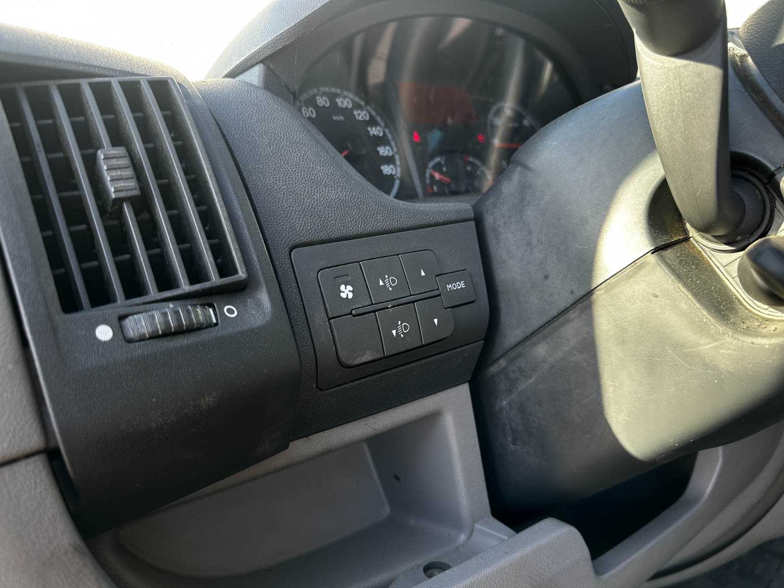 Peugeot Boxer Camper 88 PS 2011, 90-XBG-3