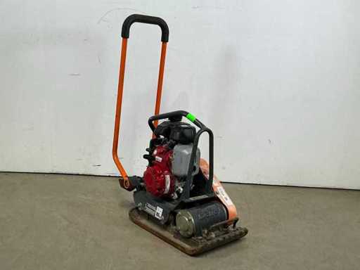 Altrad Belle PCLX 320 Compacteur de plaques 11 kN essence 2019