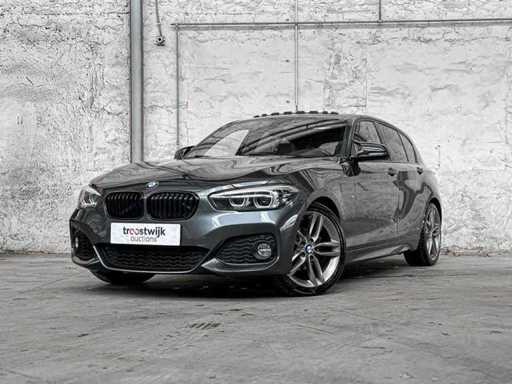 Cars and commercial vehicles in Boxmeer