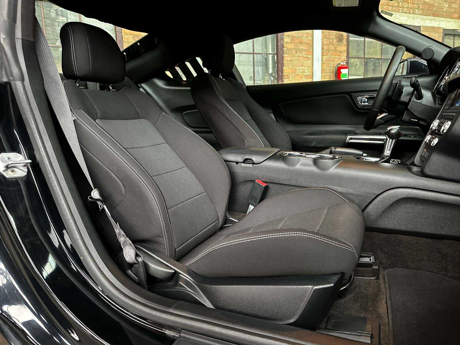 Ford Mustang 3.7 V6 300pk 2017 Coupe