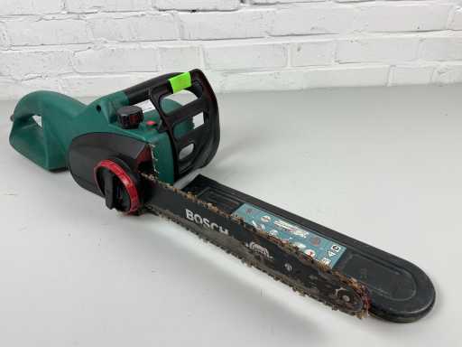 Elektryczna piła łańcuchowa Bosch AKE 35-19S z 2013 roku