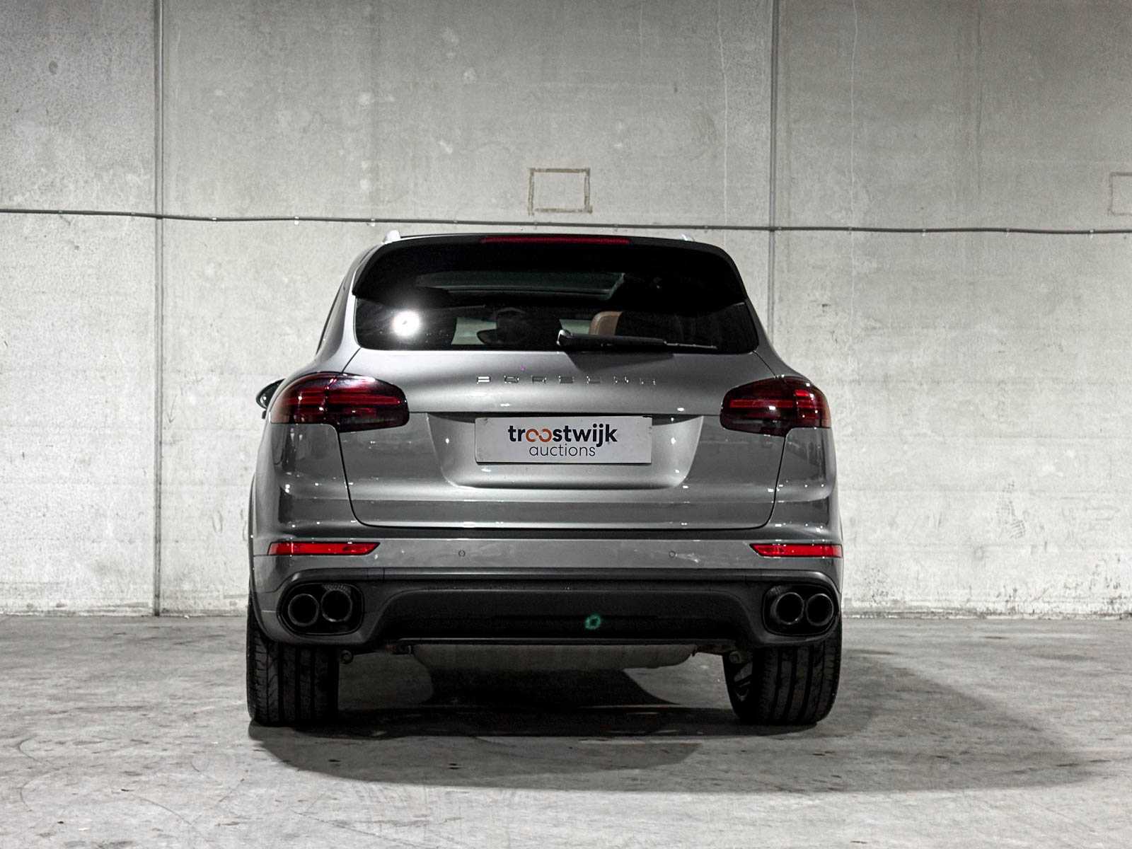 Porsche Cayenne Turbo 4.8 V8 520pk 2017 Sport-Chrono