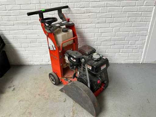 2017 Husqvarna FS400 Cutter de pardoseală