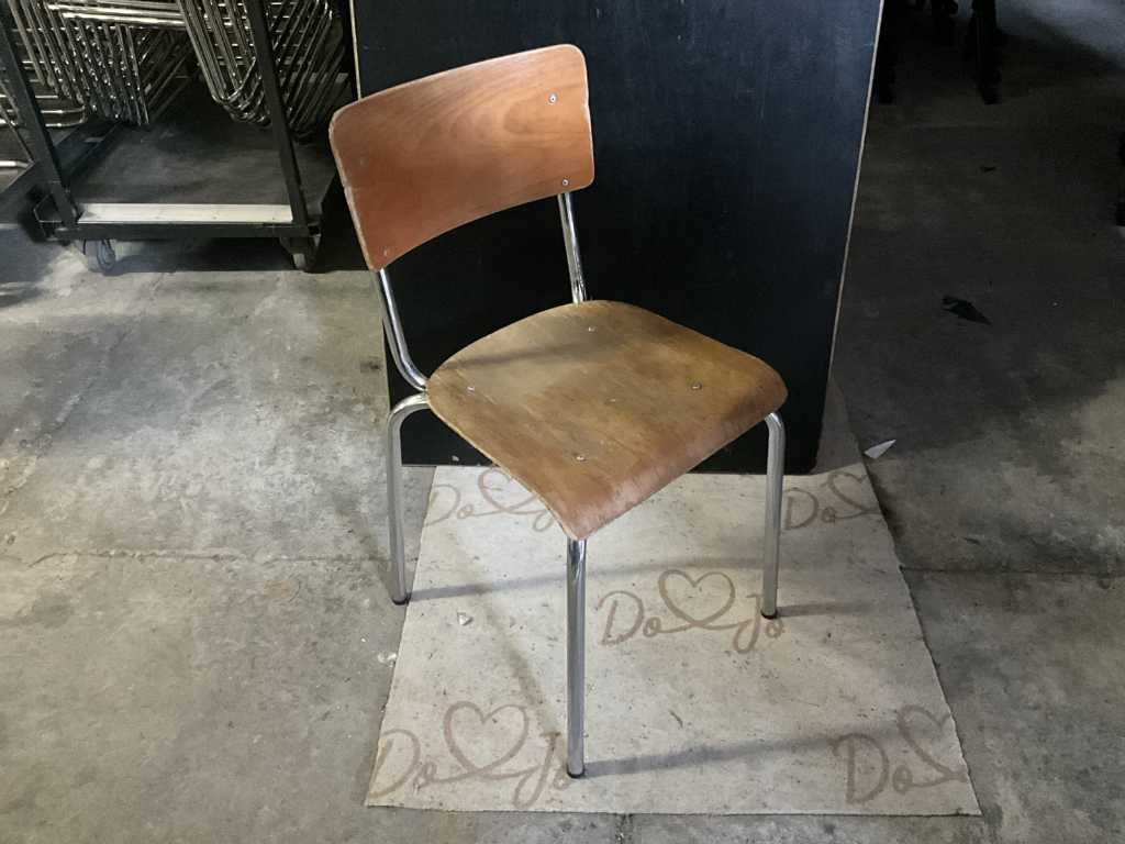22 chaises d’appoint vintage