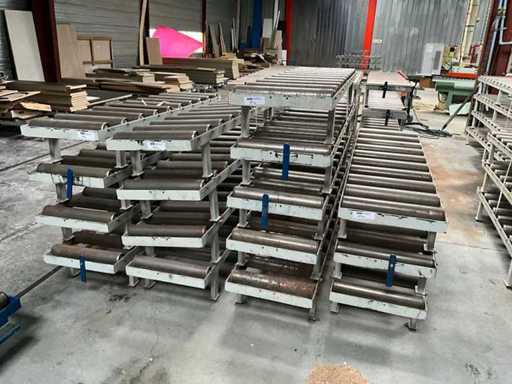 Set of 16 roller conveyors
