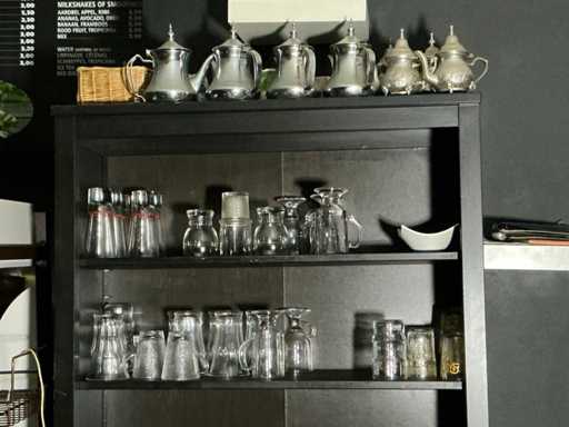 Partij Divers Servies en glazen