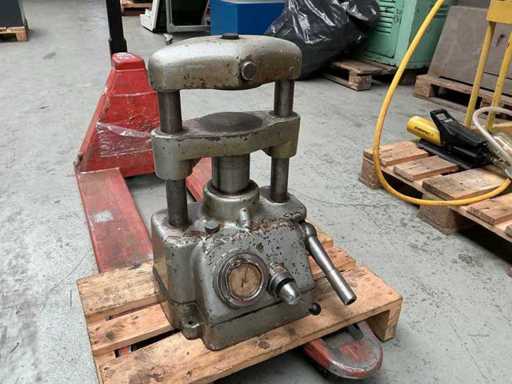 Manuele persmachines