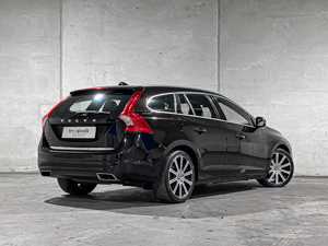 Volvo V60 2.4 D6 Twin Engine Summum 220hp 2015 Plug-In Hybrid, HR-946-F