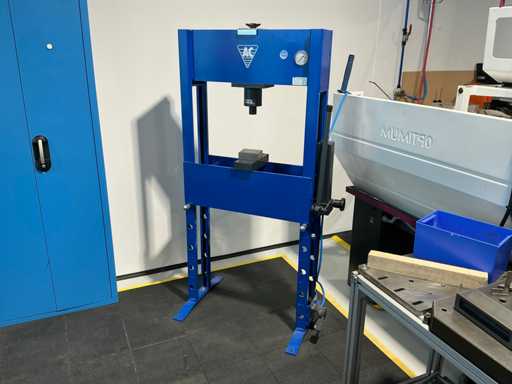 2017 AC PJ25H 25T Workshop Press