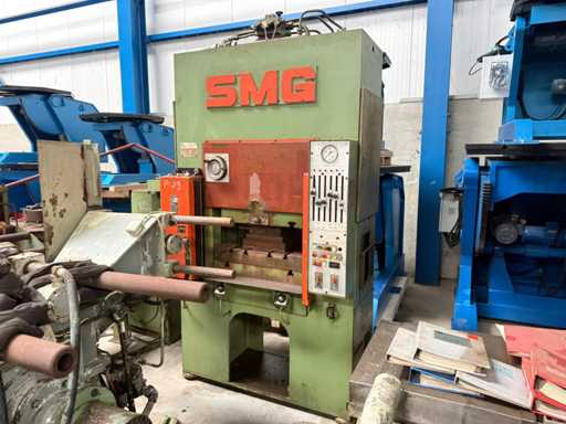 SMG - DS100 - Hydraulic press