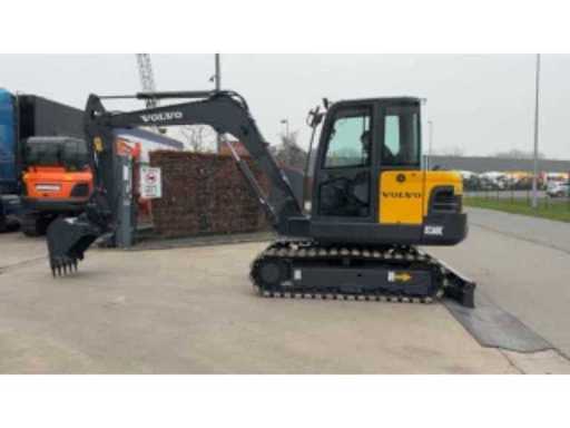 14227733-8daa-42b1-a75e-0ac8c52be08e.mp4